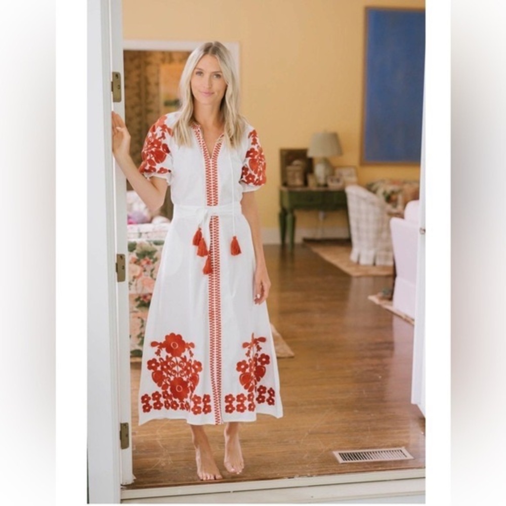 Julia Amory Short Sleeve Embroidered Caftan in White & Earth 🍁 NWT size S